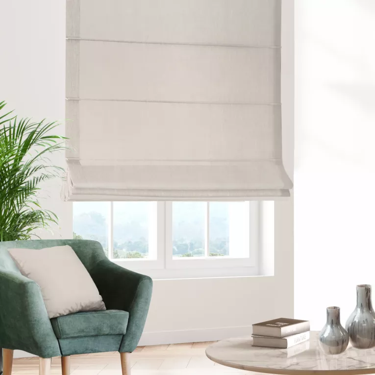 Roleta rzymska DORA - HIT srebrna z miękkiej tkaniny o welurowej strukturze