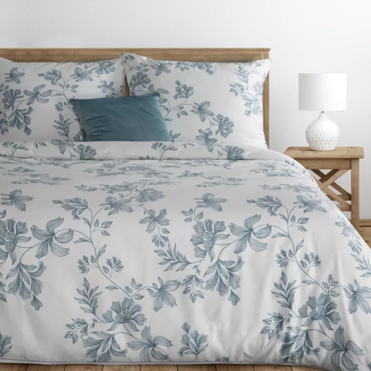 Pościel 140x200 cm komplet 2 częściowy satyna bawełniana kolor biało, niebieski z motywem kwiatów SPRING 99 Eurofirany