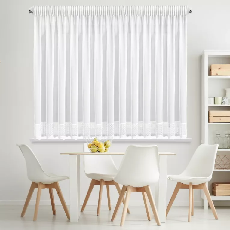 Firana biała z mikrosiateczki zdobiona ażurową koronką 350x150 cm taśma - KATRINA Eurofirany