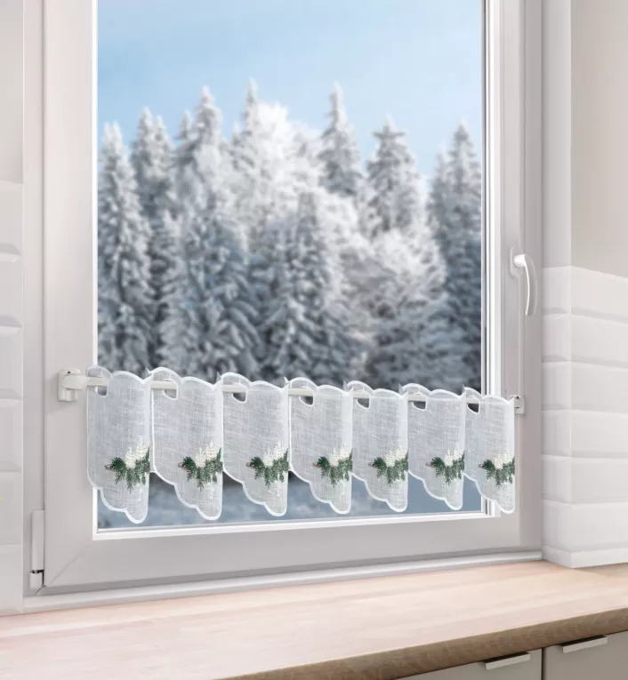 Tkanina firanowa zazdrostka zdobiona światecznym haftowanym wzorem Eurofirany