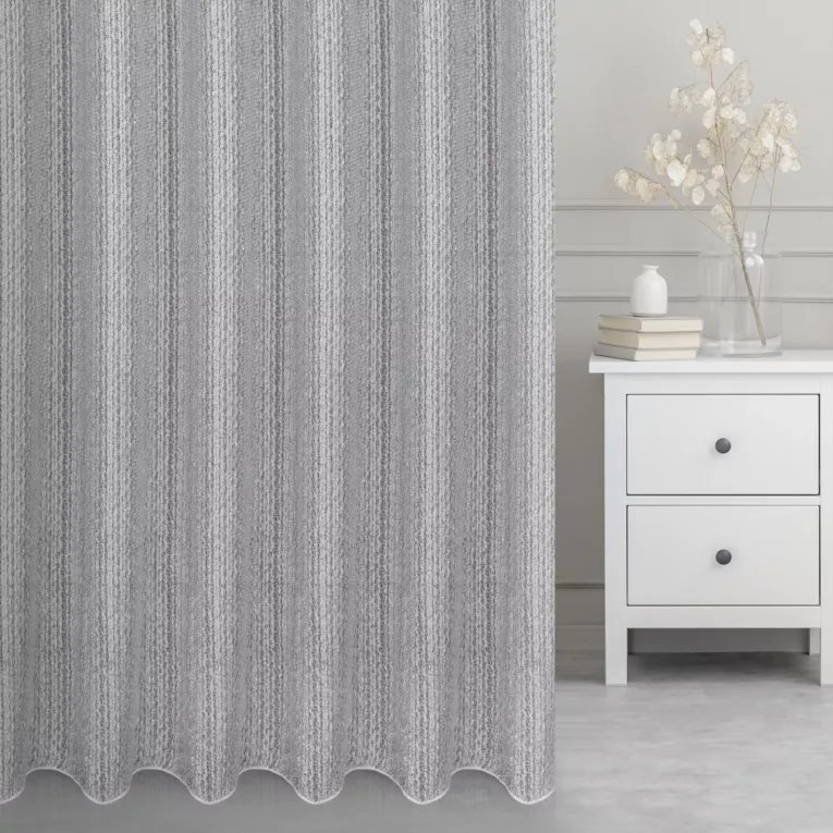 Firana szyta na tunelu popielata siatka w stylu eko z efektem melanżu wykończona obciążnikiem