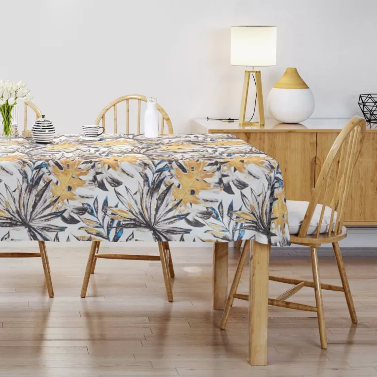 Obrus na wymiar SANDERO naturalno musztardowy z miękkiej tkaniny typu blackout drukowanej w modne egzotyczne liście