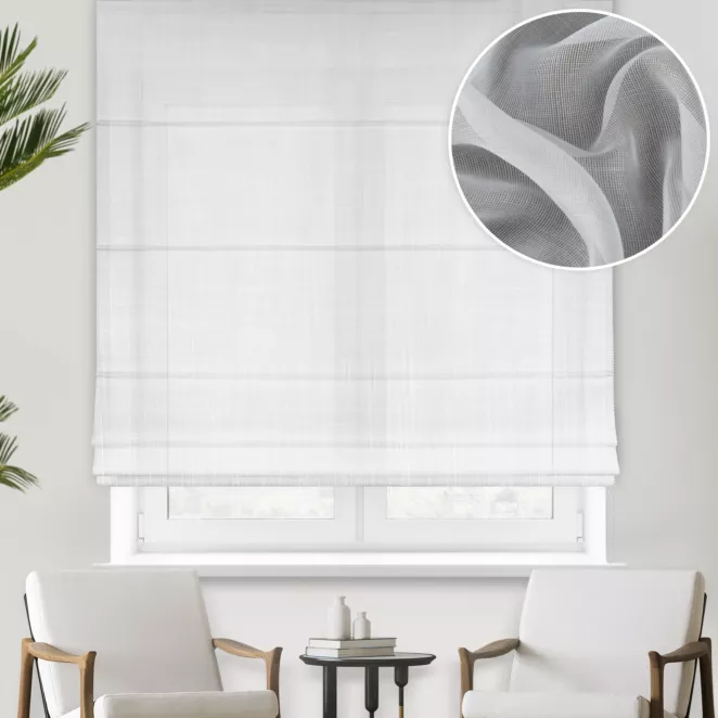 Roleta rzymska biała z matowej etaminy wykończonej obciążnikiem