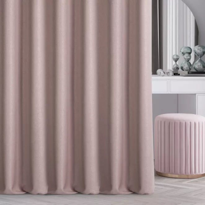 Zasłona szyta na flexach pudrowo różowa o naturalnym charakterze, z widocznym, ozdobnym splotem