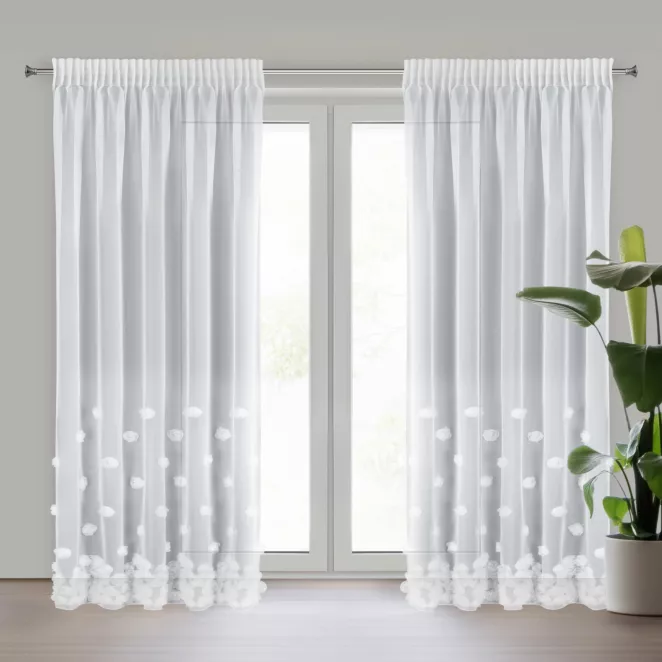 Firana biała z siateczki zdobiona trójwymiarowymi różami 140x270 cm taśma - DIANA Eurofirany