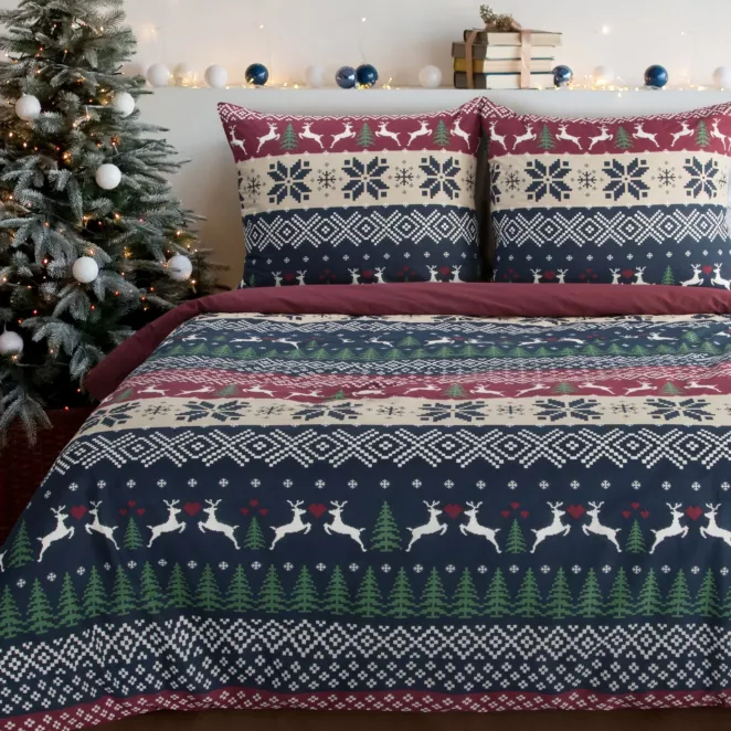 Pościel świąteczna 140x200 cm z bawełny ranforce, kolor granatowy, bordowy z nadrukiem w stylu skandynawskim SKANDY Eurofirany