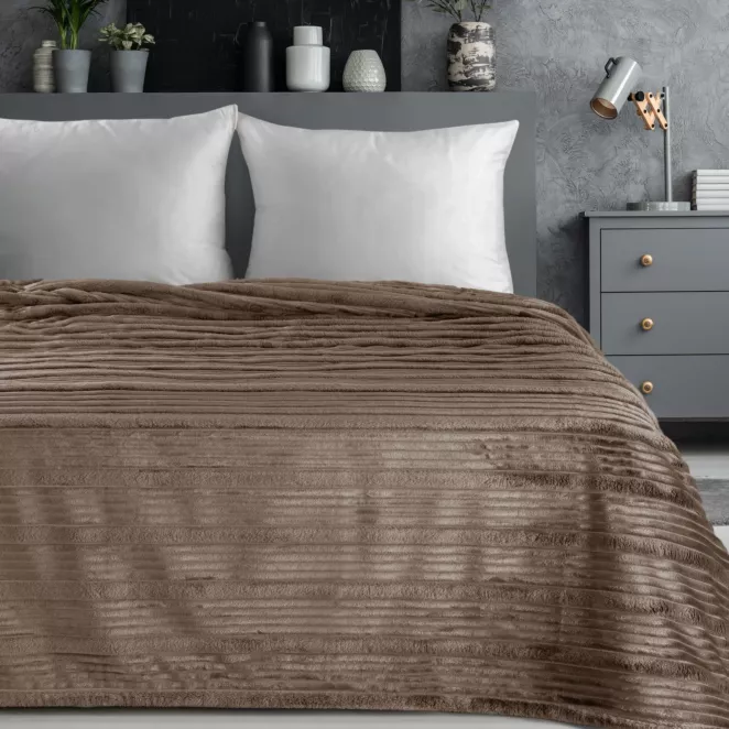 Koc 200x220 cm beżowy, typu flano z wzorem 3D NINA Eurofirany