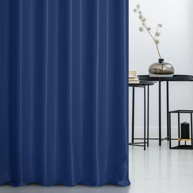 Zasłona szyta na taśmie fala granatowa z tkaniny trudnopalnej, zaciemniającej, typu blackout