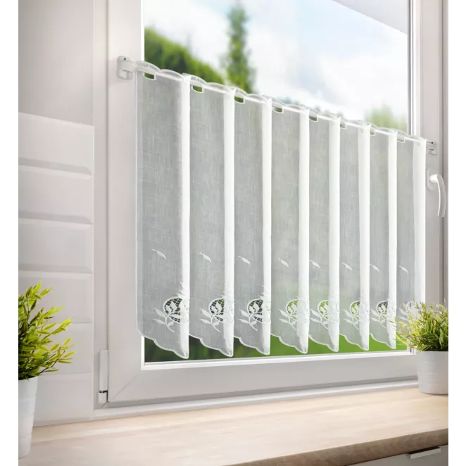 Tkanina firanowa zazdrostka zdobiona haftem w listeczki Eurofirany