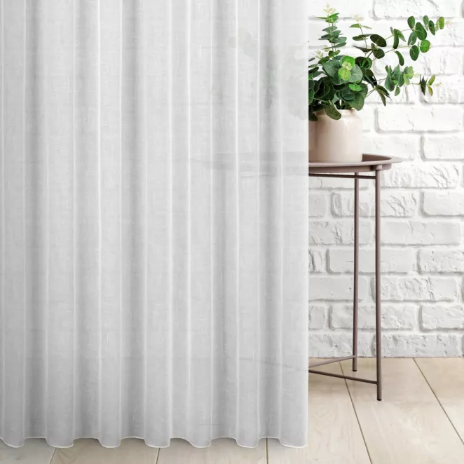 Tkanina firanowa z gęsto tkanej matowej etaminy zakończona szwem obciążającym Eurofirany