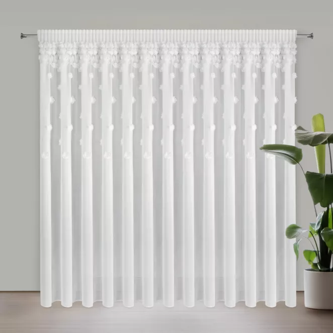 Firana biała z szyfonu zdobiona różami 3D 350x270 cm taśma - DIANA Eurofirany