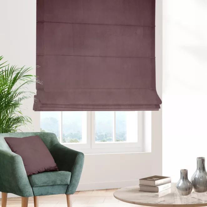 Roleta rzymska pudrowo różowa z miękkiej tkaniny welwetowej