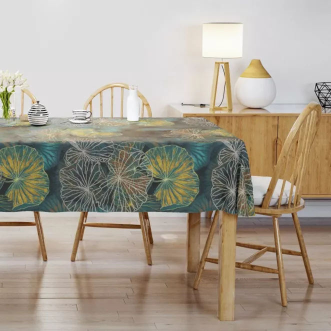 Obrus szyty turkusowy z miękkej, welwetowej tkaniny, z nadrukowanym wzorem w kształcie liści lilii wodnej