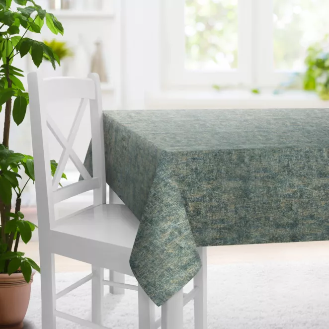 Obrus szyty miętowo szampański z tkaniny welwetowej z nadrukiem