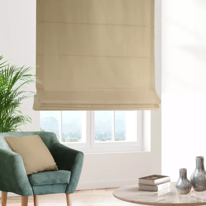 Roleta rzymska ciemnobeżowa z jednokolorowej gładkiej tkaniny