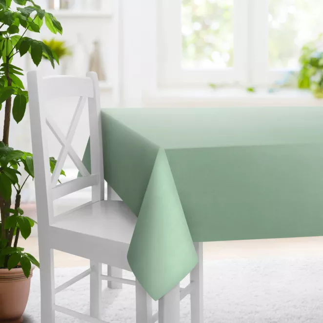 Obrus szyty miętowy z gładkiej tkaniny z delikatnym połyskiem