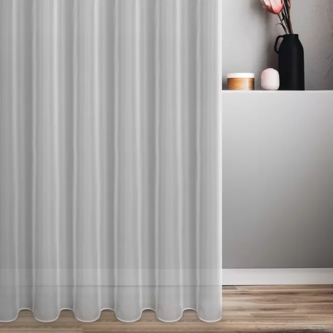 Firana szyta na tunelu jasnoszara z matowego jedwabiście miękkiego woalu, wykończona obciążnikiem