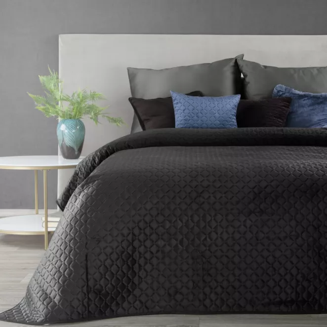 Narzuta welwetowa czarna 200x220 cm pikowana w geometryczny wzór metodą hot press DIMON Eurofirany