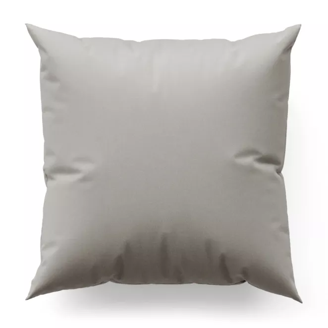 Poszewka szyta jasnobeżowa z gładkiej tkaniny zaciemniającej typu dimout wykończona obciążnikiem