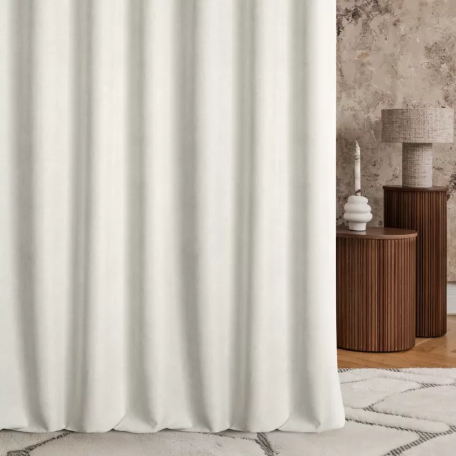 Zasłona szyta na taśmie fala beżowa z dwustronnej tkaniny zaciemniającej 100% blackout, o strukturze weluru