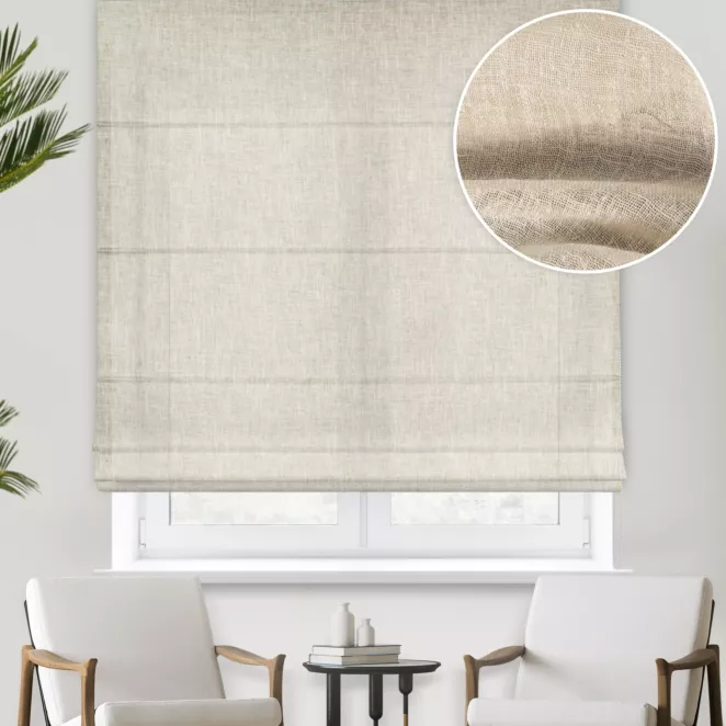 Roleta rzymska beżowa z delikatnej w dotyku etaminy w stylu eko z efektem kreszowania, wykończona obciążnikiem