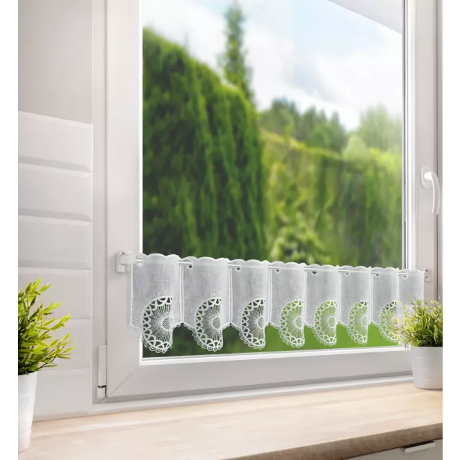 Tkanina firanowa zazdrostka zdobiona ażurowym haftem Eurofirany