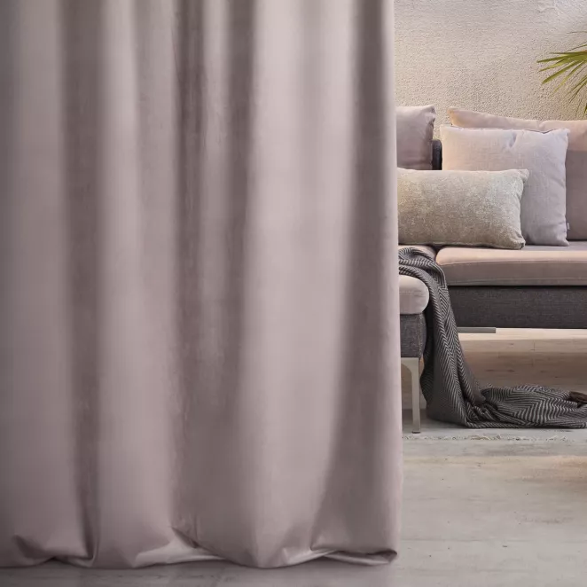 Zasłona szyta na taśmie fala ENYA pudrowo różowa z miękkiej półmatowej tkaniny welwetowej