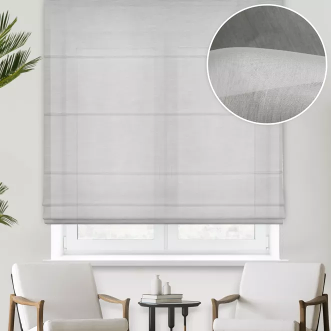 Roleta rzymska MAXIMA kremowa z miękkiej batystowej tkaniny o delikatnym połysku, wykończona obciążnikiem Italissima Eva Minge