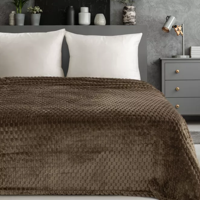 Koc 170x210 cm ciemnobrązowy miękki w dotyku z wytłaczanym wzorem 3D CINDY 6 Design 91