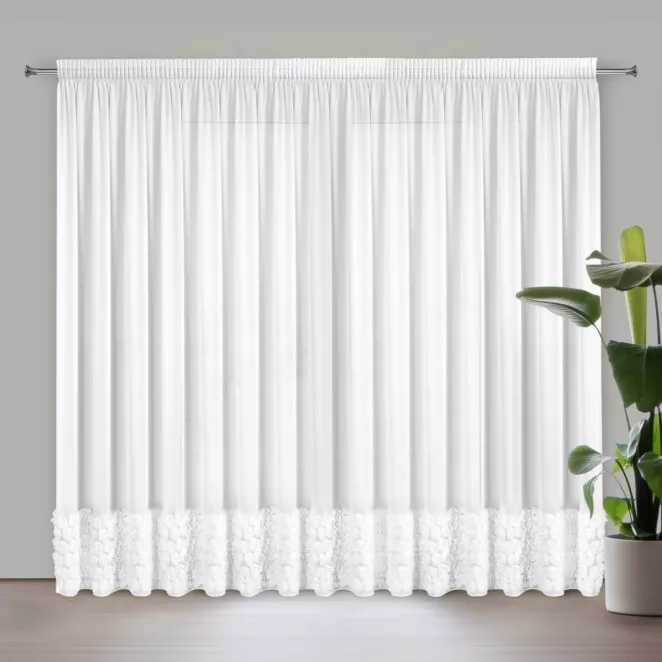 Zasłona biała zdobiona pasem aplikacji 3D róż 350x270 cm taśma ROSES Eva Minge Eurofirany