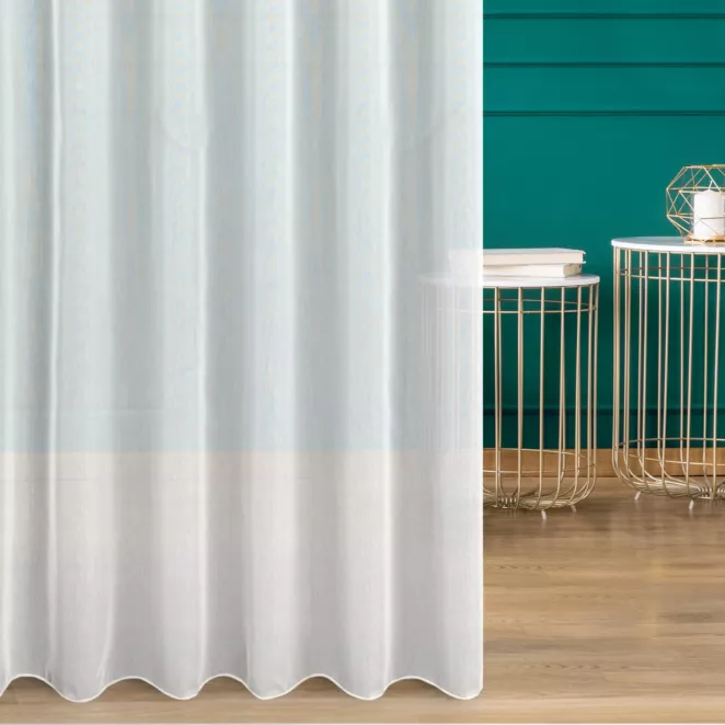Firana szyta na taśmie fala biała z matowego, miękkiego batystu, wykończonego obciążnikiem