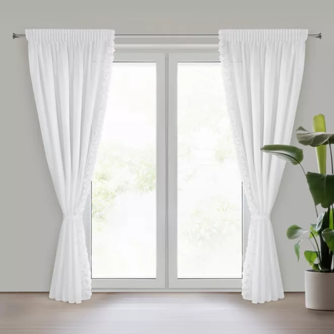 Komplet 2 szt. firan białych z szyfonu zdobiona pasem 3D róż, troczek w zestawie 140x270 cm taśma - ROSES Eva Minge Eurofirany