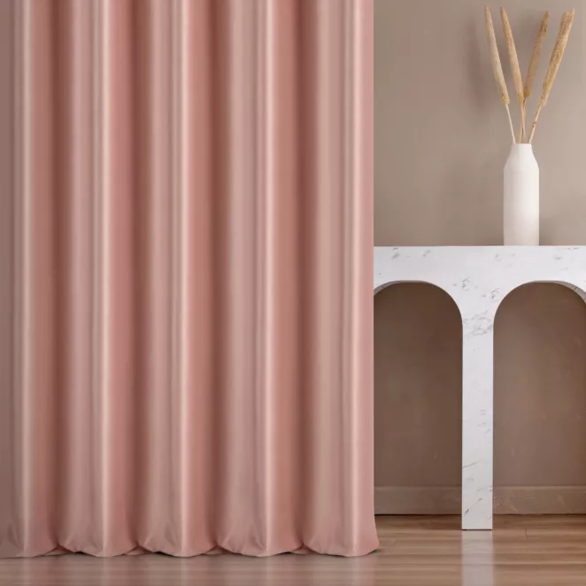 Zasłona szyta na flexach pudrowa z miękkiej półmatowej tkaniny welwetowej