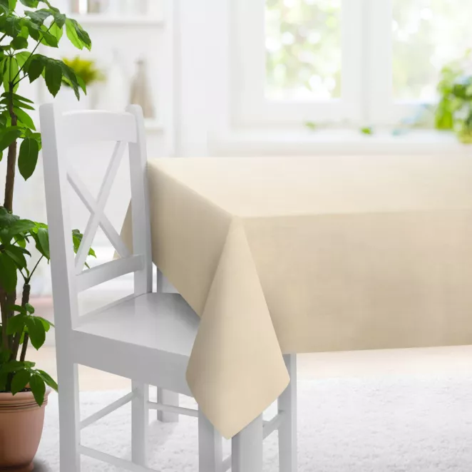 Obrus szyty kremowy z miękkiej tkaniny welwetowej