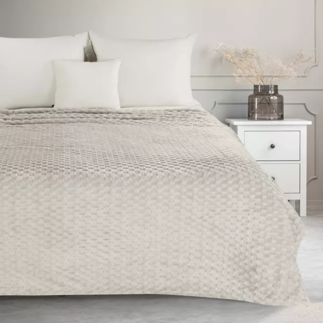 Koc  150x200 cm beżowy bardzo miękki w dotyku z wytłaczanym wzorem 3D CINDY 6 DESIGN 91 Eurofirany