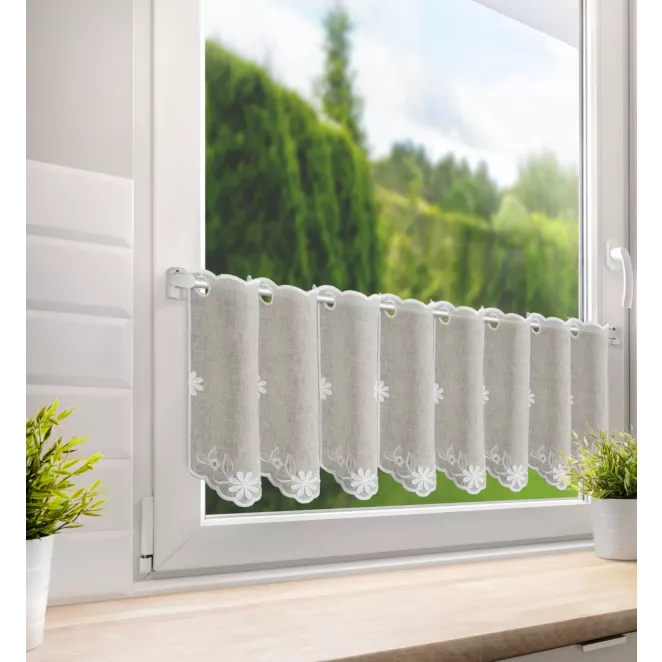 Tkanina firanowa zazdrostka zdobiona haftem kwiatów Eurofirany