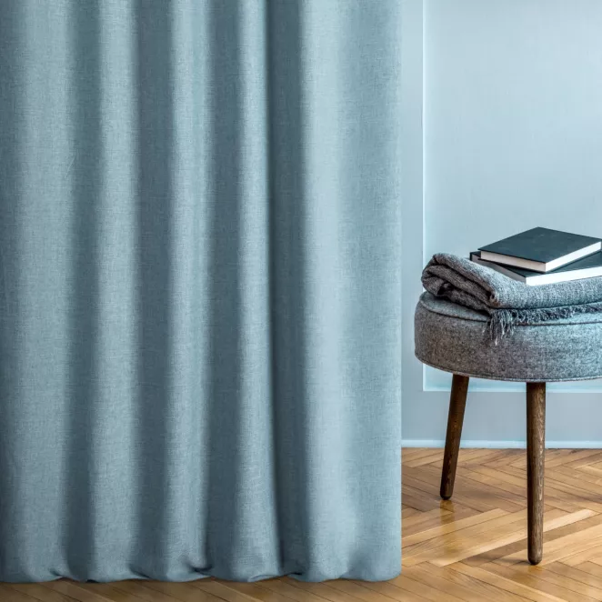 Zasłona szyta na taśmie fala LOVELY jasnoturkusowa z widocznym ozdobnym splotem, o naturalnym charakterze