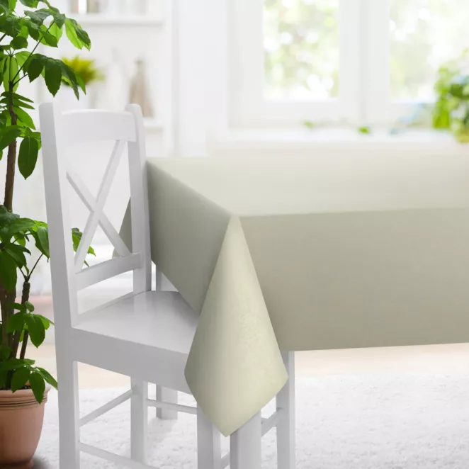 Obrus szyty GEONOA naturalny z miękkiej tkaniny o naturalnym charakterze z widocznym ozdobnym splotem