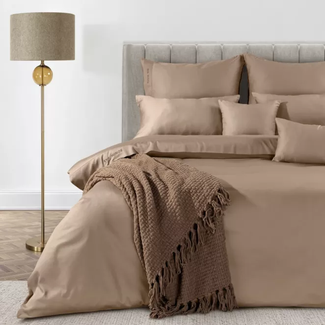 Pościel 140x200 cm z makosatyny bawełnianej kolor jasnobrązowy Eva Minge Eurofirany