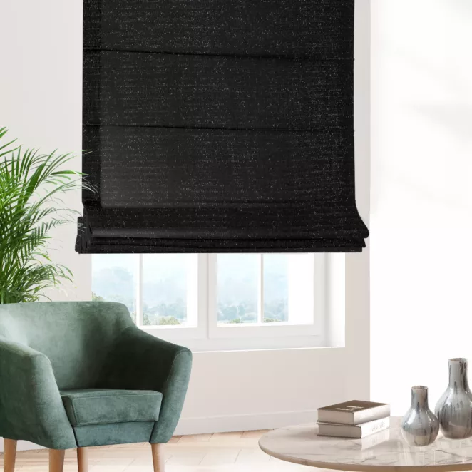 Roleta rzymska czarna z tkaniny z aplikacją
