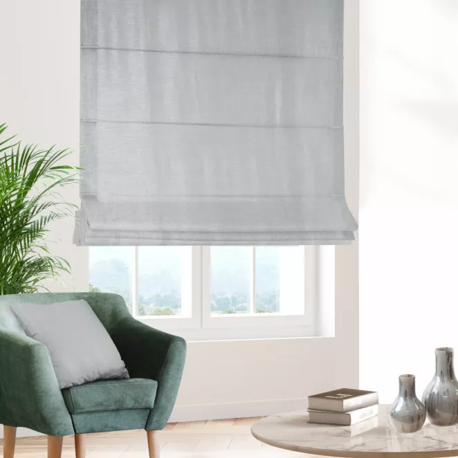 Roleta rzymska srebrna z tkaniny z mieszanką lnu i wiskozy, w stylu eko, z delikatnym połyskiem