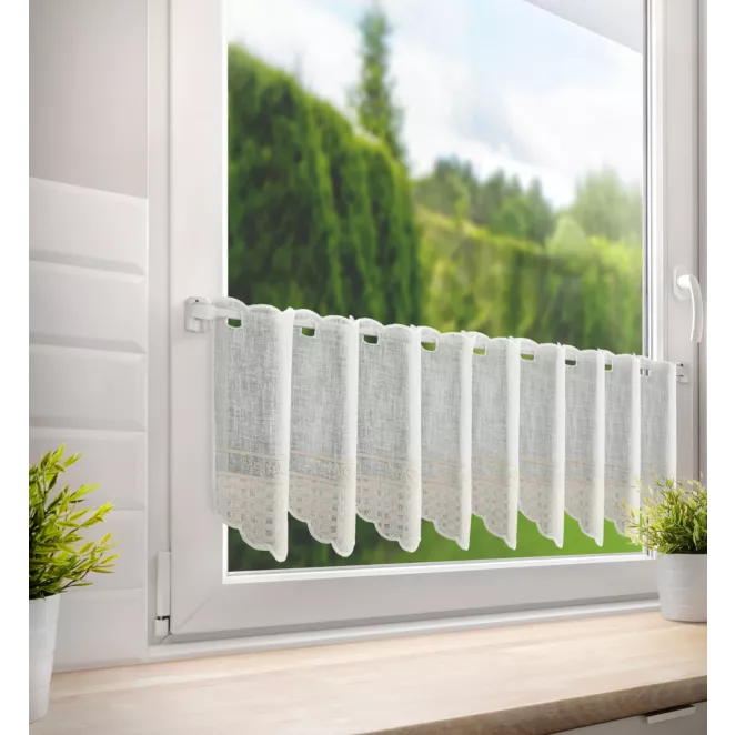 Tkanina firanowa zazdrostka z etaminy zdobiona haftem subtelnej beżowej kratki Eurofirany