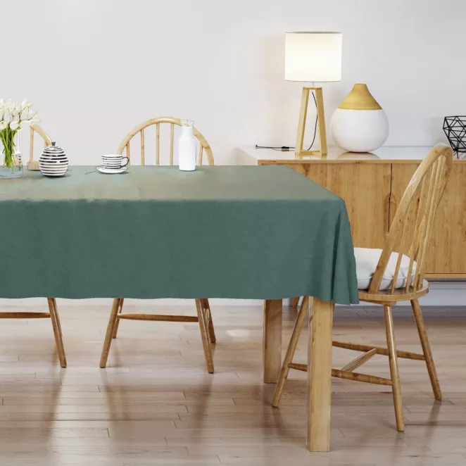 Obrus szyty turkusowy z miękkiej tkaniny o welurowej strukturze