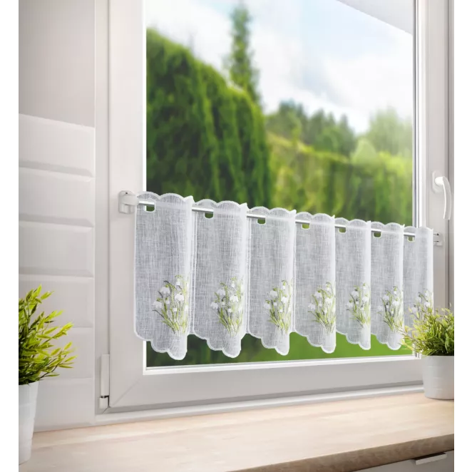 Tkanina firanowa zazdrostka z etaminy zdobiona haftem wiosennym Eurofirany