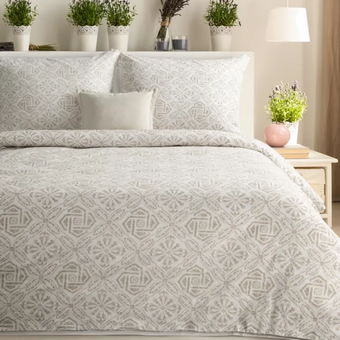 Pościel 140x200 cm komplet 2 częściowy satyna bawełniana kolor ciemnobeżowo, biały zdobiony ornamentem roślinnym SPRING 100 Eurofirany