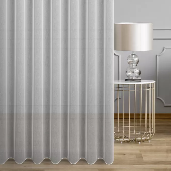 Firana szyta na taśmie 5 cm biała z matowej tkaniny, z efektem deszczyku, wykończonej obciążnikiem