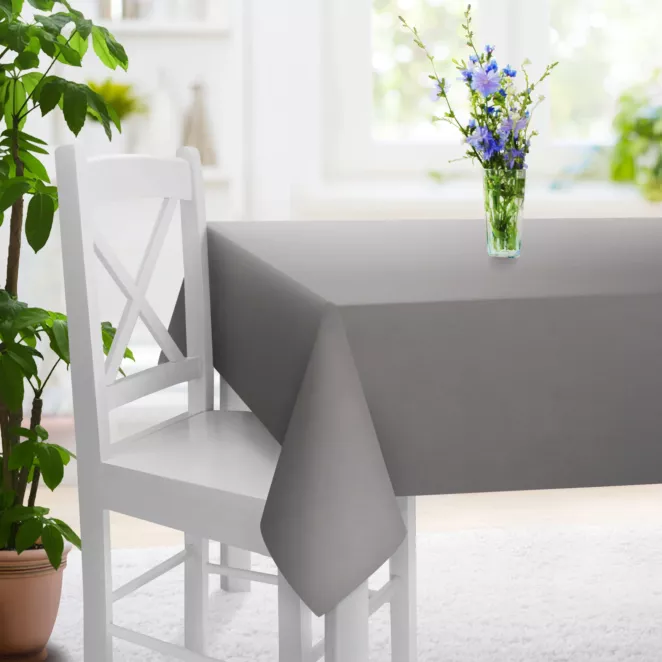 Obrus szyty szary z gładkiej tkaniny typu Blackout zaciemniającej 100%
