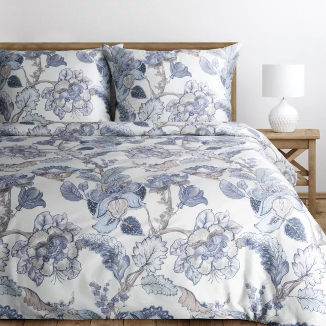 Pościel 160x200 cm komplet 3 częściowy z makosatyny bawełnianej kolor biało, niebieski z motywem kwiatów Eurofirany Premium