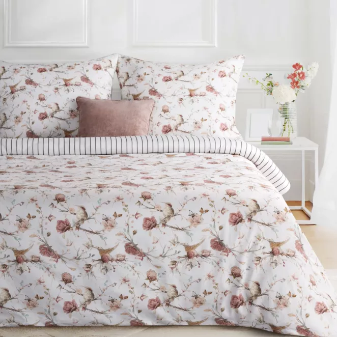 Pościel 140x200 cm komplet 2 częściowy z satyny bawełnianej kolor biało, różowy zdobiona nadrukiem roślinnym RAYA 2 Eurofirany