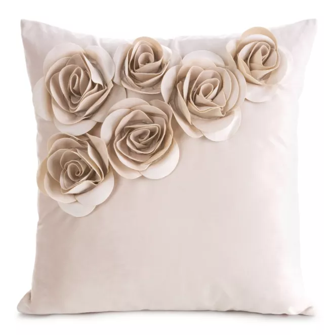 Poszewka na poduszkę 45 x 45 cm welwetowa kolor pudrowy zdobiona aplikacja w róże Eurofirany